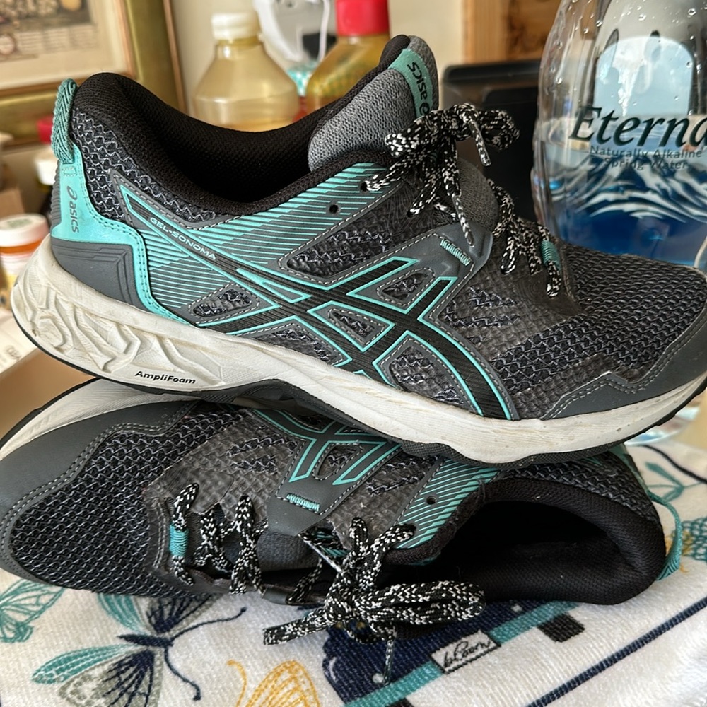 Asics Gel-Sonoma SZ 8 women sneakers
